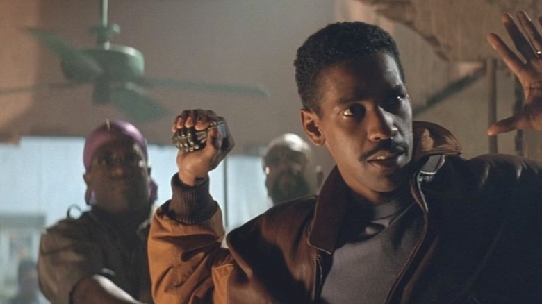 Denzel Washington's Rick Styles threatening thugs with a grenade in Ricochet