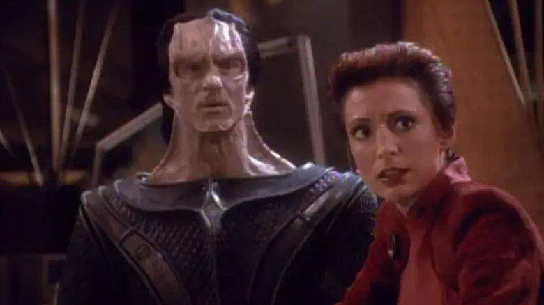 Gul Dukat and Major Kira in ops on Star Trek: Deep Space Nine