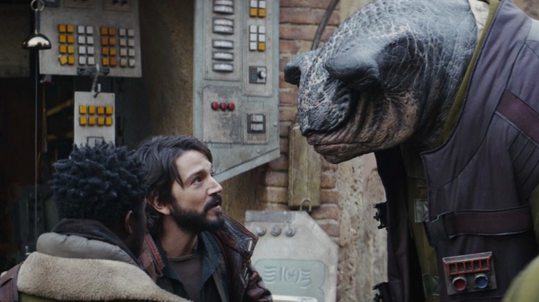 кассиан андор сериал. спиноф звездные войны сериал. фильм хан соло пираты. спин оффы звездных. евгений таркин.