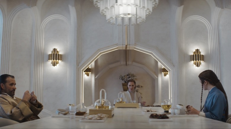 Mon Mothma and her family