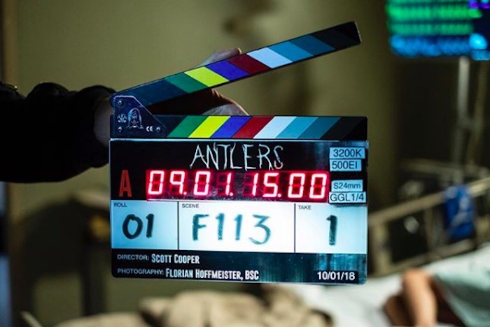 antlers set photo