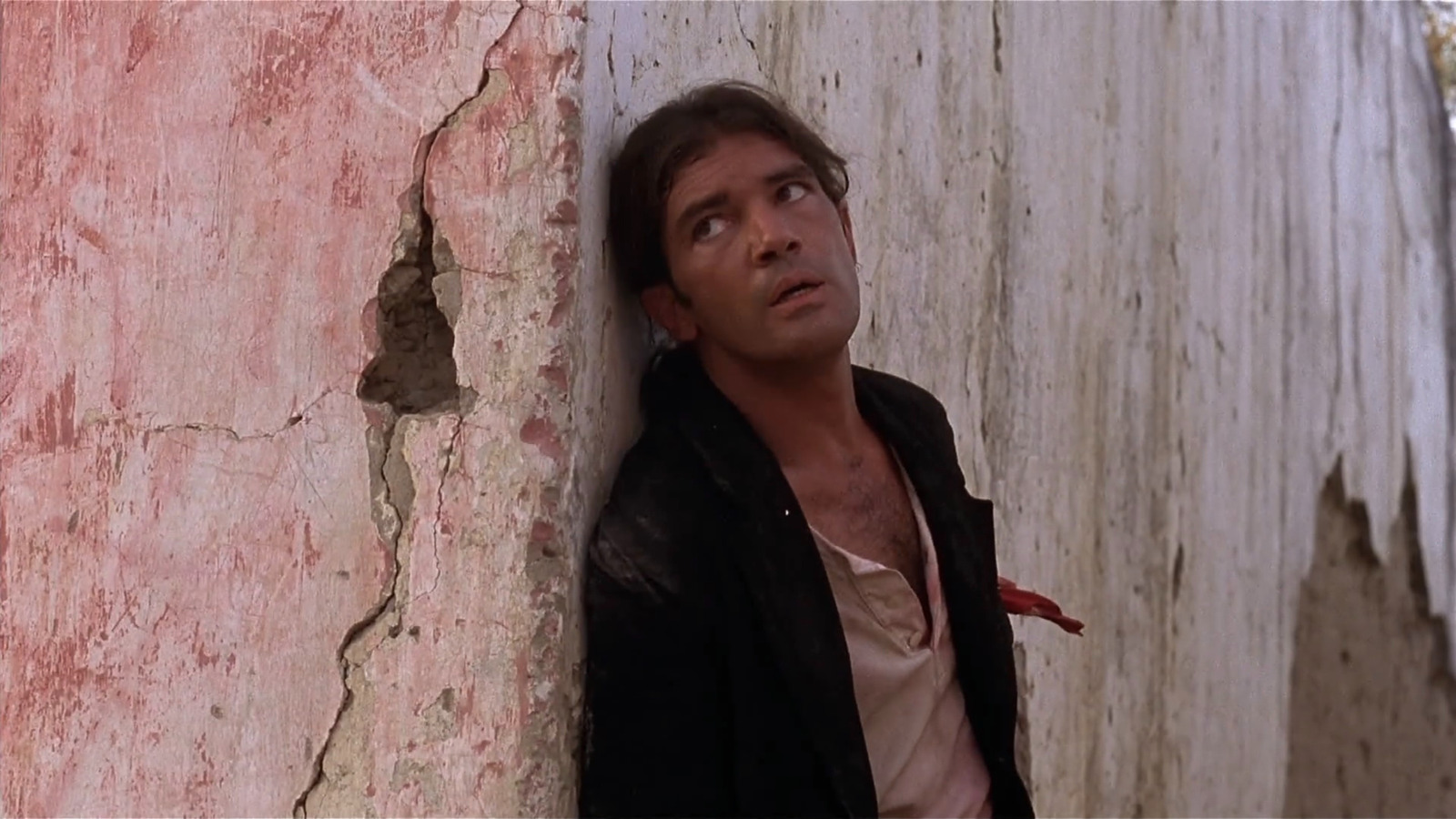 wayfarer.: thejackalhasarrived: ANTONIO BANDERAS in DESPERADO