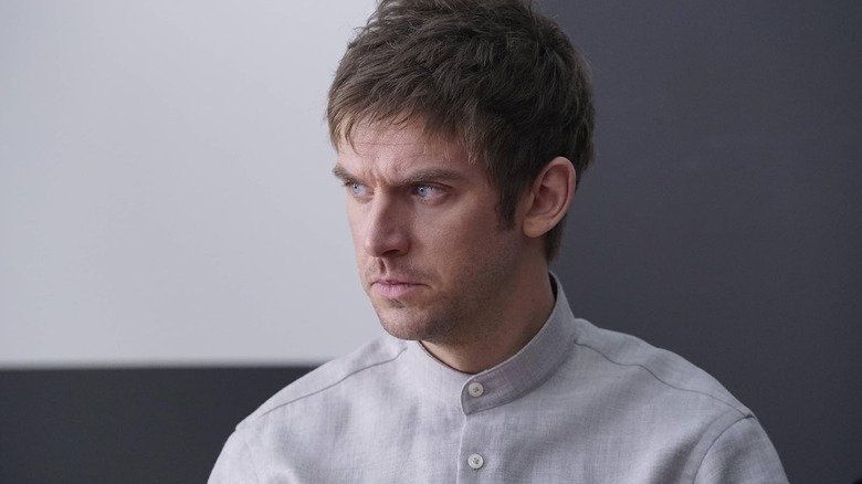 Dan Stevens as David Haller looking concerned in Legion