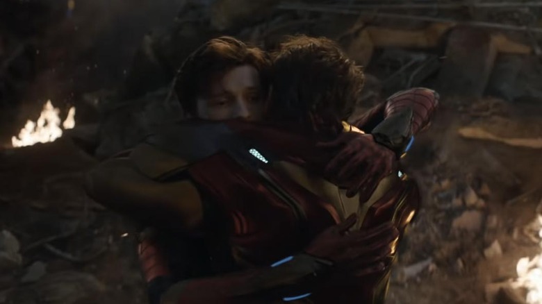Avengers Endgame embrace