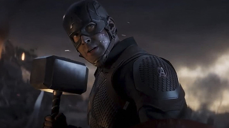 Avengers Endgame - Cap with Mjolnir