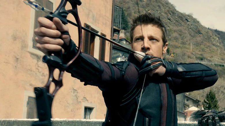 Jeremy Renner bow