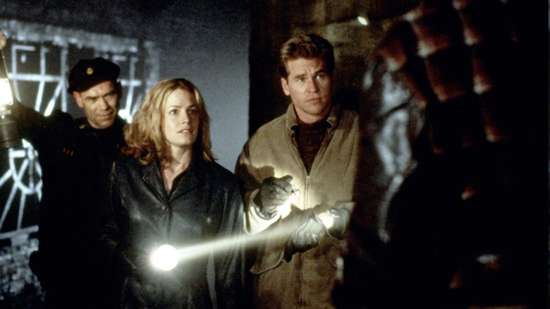 Val Kilmer looks at crime case