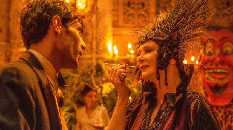 Diego Calva and Jean Smart in Babylon