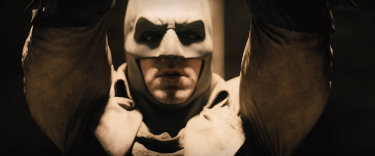 Batman v Superman Trailer Tease