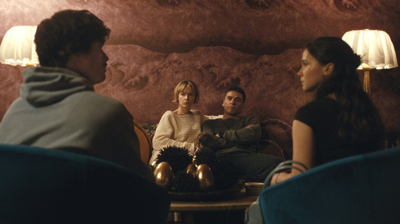 Austin, Ashley, Lindsay, and Josh talk to each other in Beef season 2