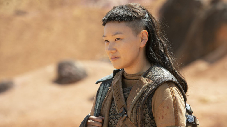 येरिन हा हालोमध्ये वाळवंटात क्वान हा म्हणून उभा आहे