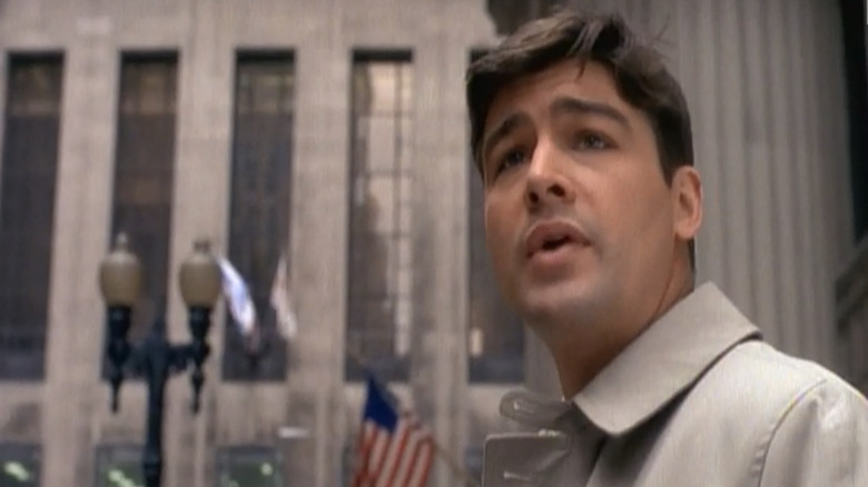 Kyle Chandler as Gary Hobson gets early (bad) news in Early Edition
