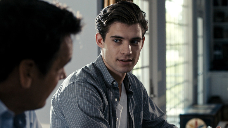 Michael Lawrence in a nice shirt on Affairs of State