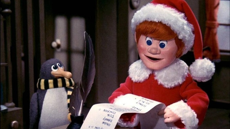 Santa Claus is Comin' to Town's Kris Kringle and Topper smiling