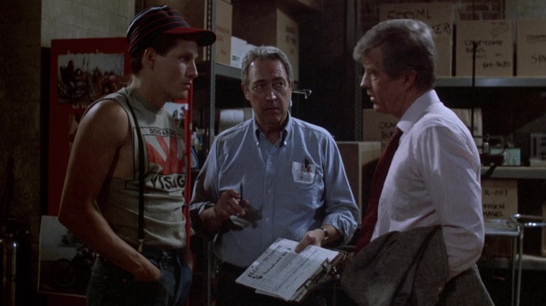 Cast in warehouse in The Return of the Living Dead