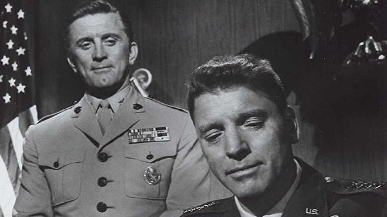 Col. Casey (Kirk Douglas) looks over Gen. Scott's (Burt Lancaster) shoulder in Seven Days In May