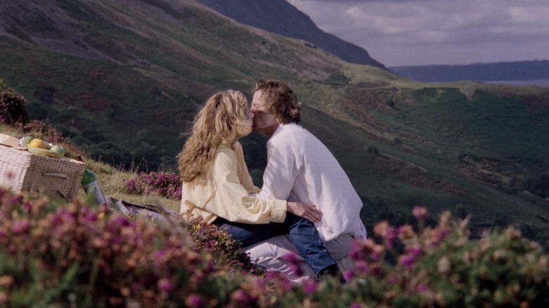 Connor MacLeod and Brenda Wyatt kiss