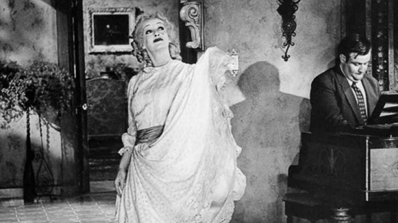 Bette Davis and Victor Buono in What Ever Happened To Baby Jane?