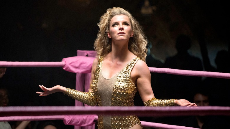 Betty Gilpin in GLOW