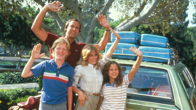 Chevy Chase Beverly D'Angelo Anthony Michael Hall Dana Barron waving National Lampoon's Vacation