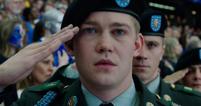 Billy Lynn's Long Halftime Walk - Joe Alwyn