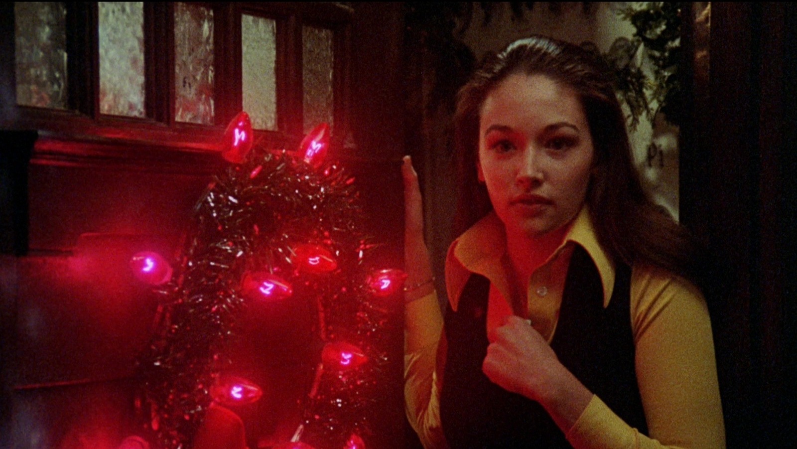 Black Christmas (1974) Ending Explained: A Bleak End To The Blackest Of  Christmases