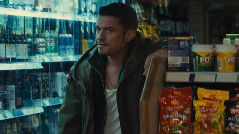 Orlando Bloom as Marlon, leering in grocery store in Deep Cover