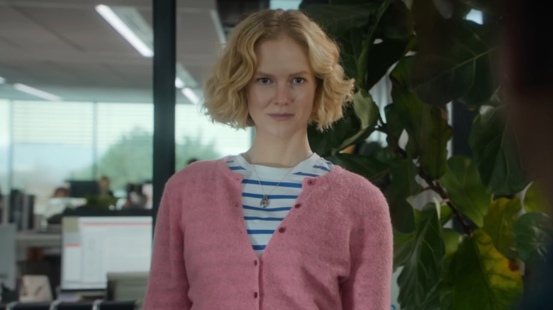 Black Mirror, Verity scheming