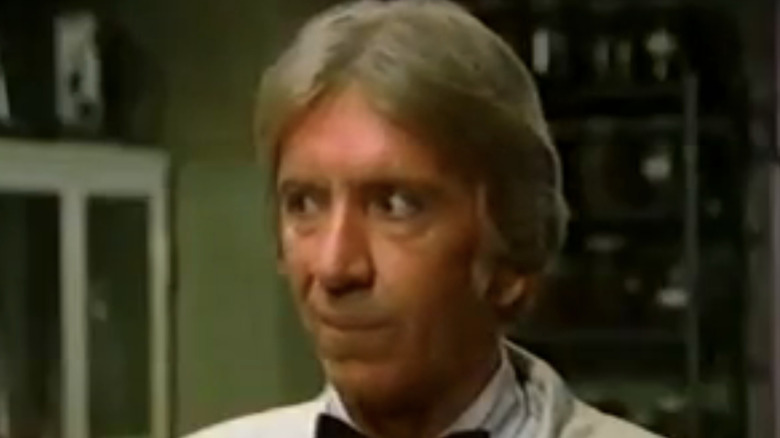 Bob Denver's Dr. Dudley Plunkett looks off to his right in closeup in The Invisible Woman