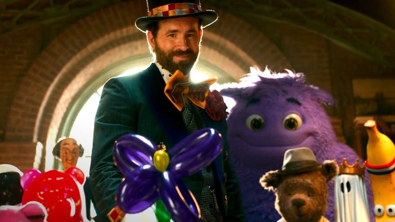 Ryan Rynolds is wearing ridiculous clothes and surrounded by imaginary friends, in IF.