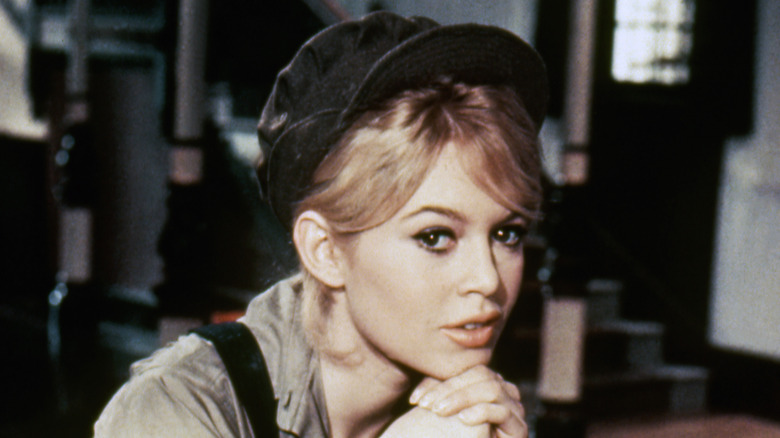 Brigitte Bardot in De beer en de pop