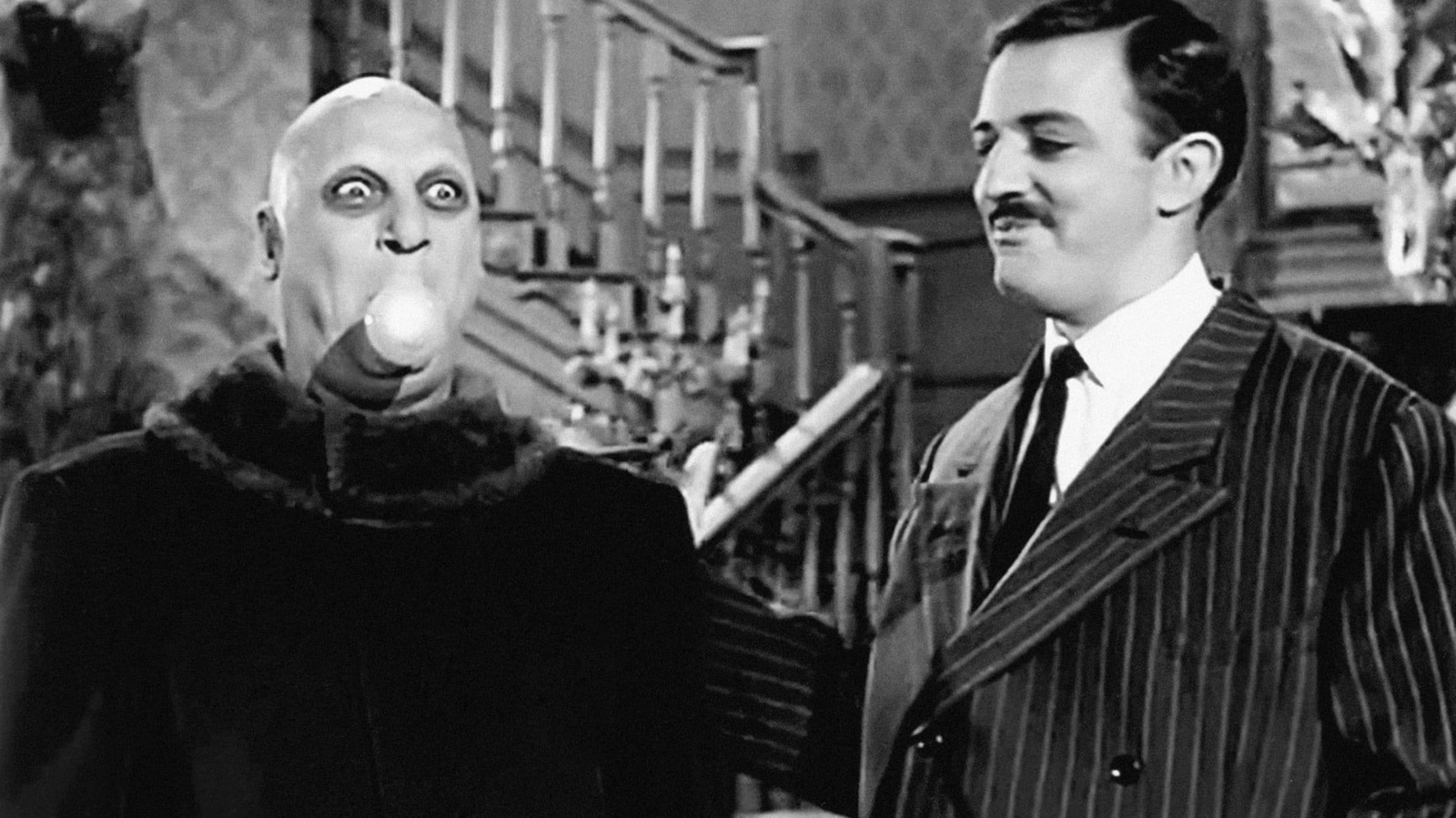Bringing The Addams Family To TV Took Some Quick Thinking With The Set ...