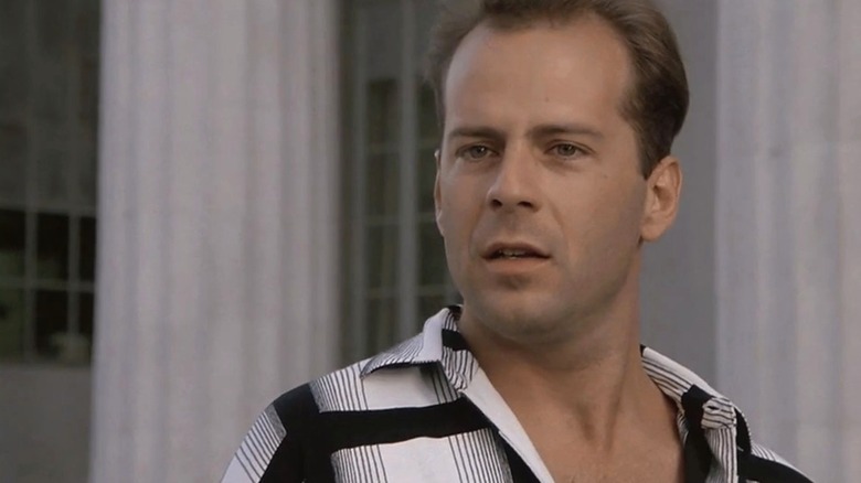 Bruce Willis como Amato em No Exit, de Miami Vice