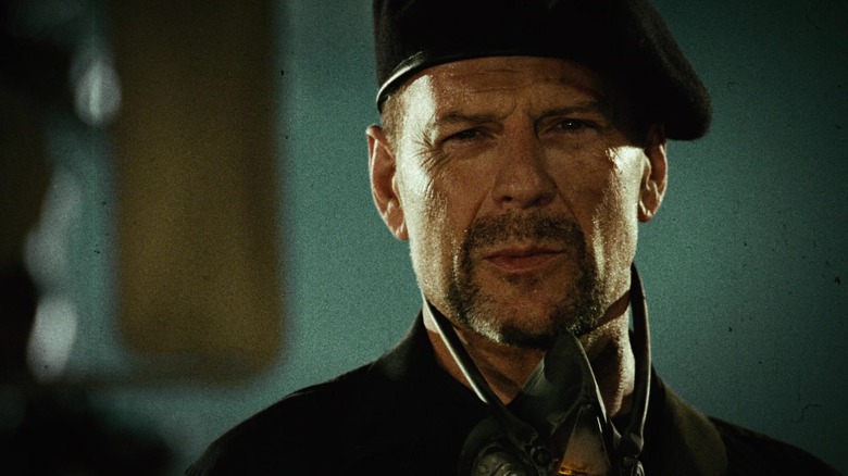 Lieutenant Muldoon in close-up in Planet Terror