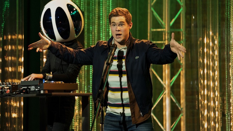 Adam Devine in Pitch Perfect: Bumper in Berlin