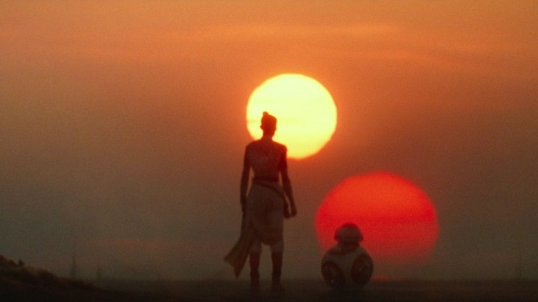 Rise of Skywalker Rey and BB-8