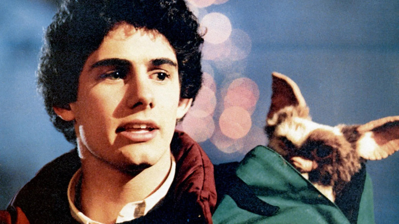 Zach Galligan stars in Gremlins (1984)