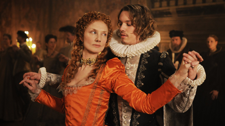 Joely Richardson and Jamie Campbell Bower in Anonymous