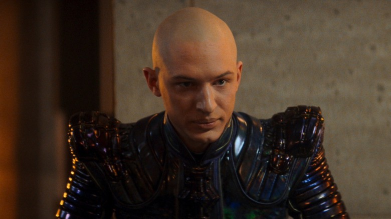 Tom Hardy ponders as Praetor Shinzon in Star Trek: Nemesis