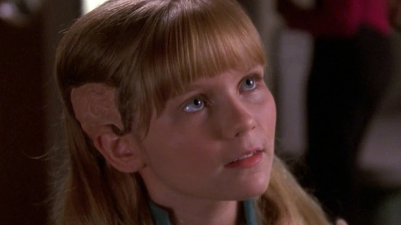Kirsten Dunst as Hedril looking up in Star Trek: The Next Generation