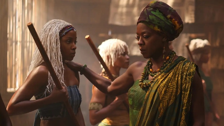 Zelie being trained by Mama Agba in Children of Blood and Bone
