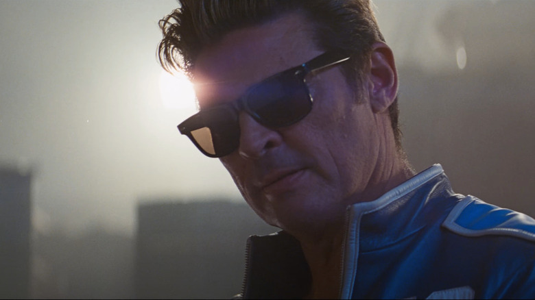 Johnny Cage wearing sunglasses in Mortal Kombat II