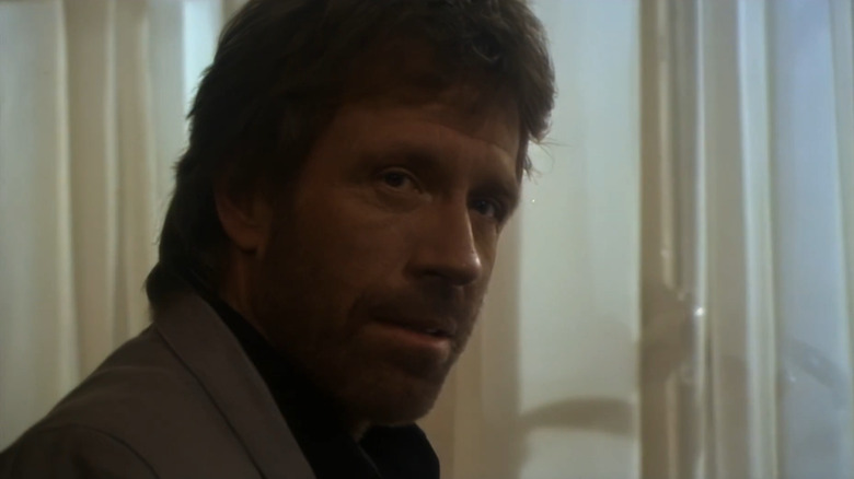 Détective Danny O'Brien dans Hero and the Terror