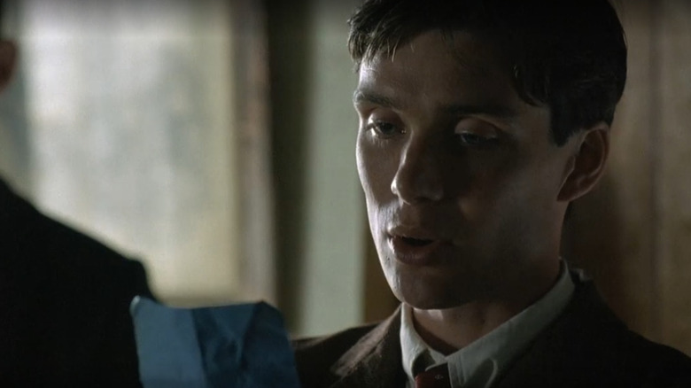 Cillian Murphy as Damian O'Donovan reading an IRA oath in The Wind That Shakes the Barley