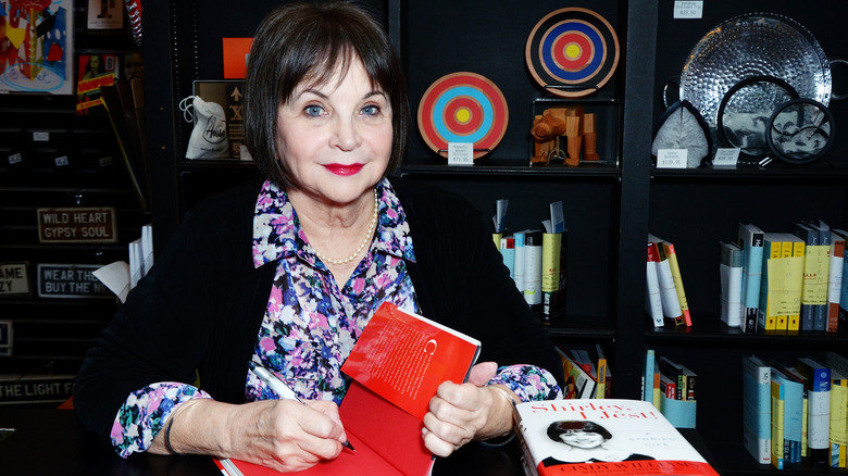 Cindy Williams at a book signing