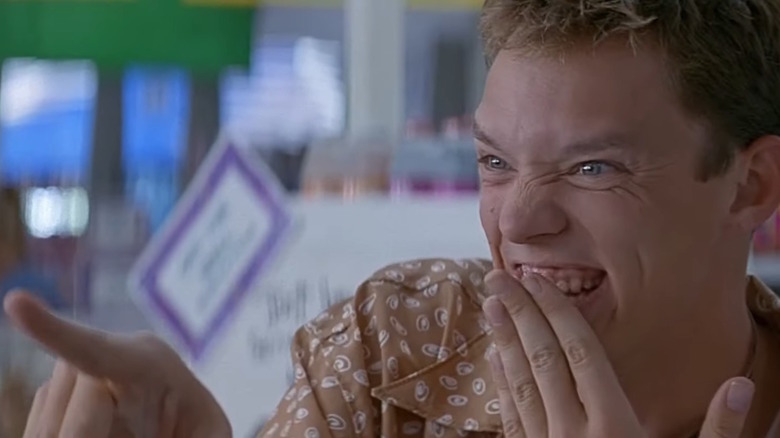 Matthew Lillard pointing video store