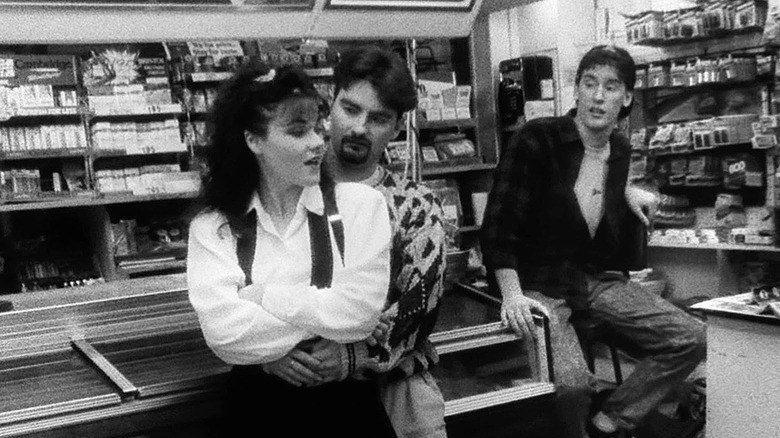 Brian O'Halloran, Lisa Spoonauer, and Jeff Anderson in Clerks