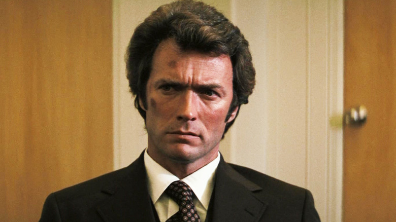 Clint Eastwood's Harry Callahan sits in an office in Dirty Harry