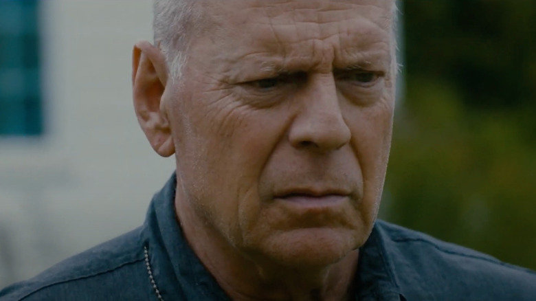 Bruce Willis in American Siege