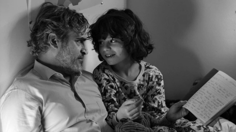 Joaquin Phoenix  and Woody Norman in "C'mon, C'mon"